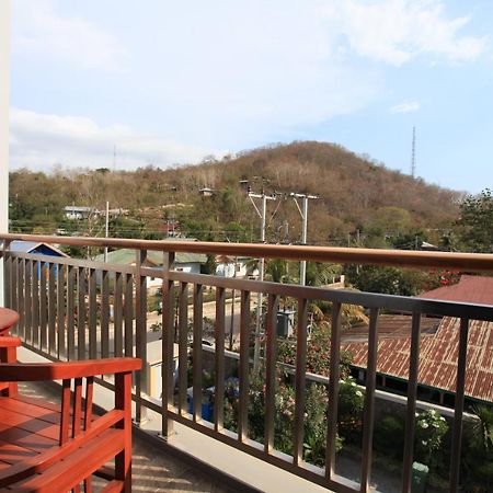 Kalton Hotel Labuan Bajo Exterior photo