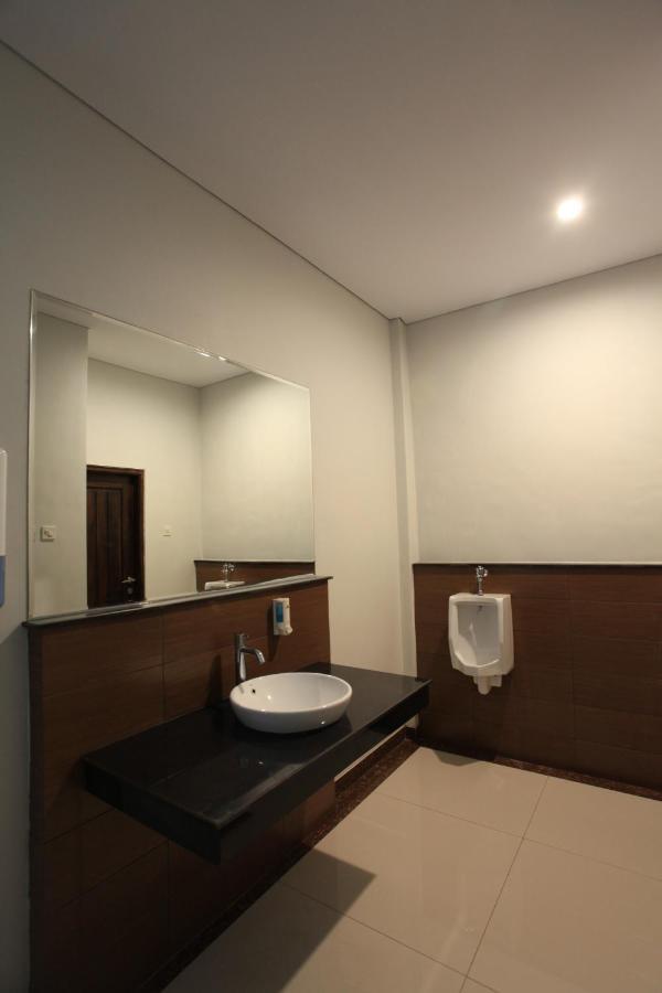 Kalton Hotel Labuan Bajo Exterior photo